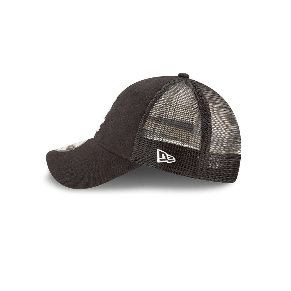 Chicago White Sox New Era Black 9FORTY Trucker Adjustable Hat