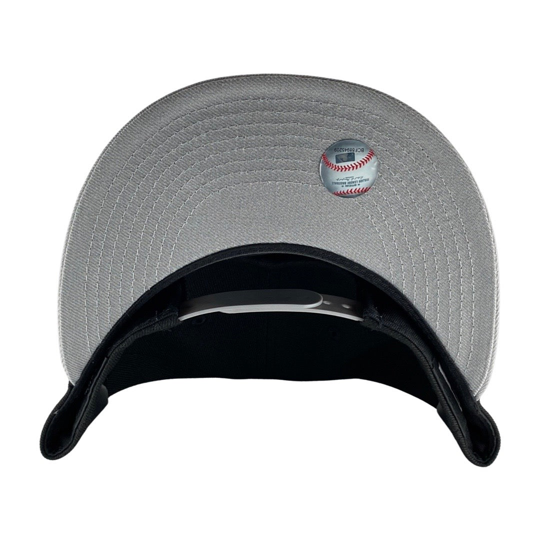 Chicago White Sox Black/Grey Chase Script Snapback Hat