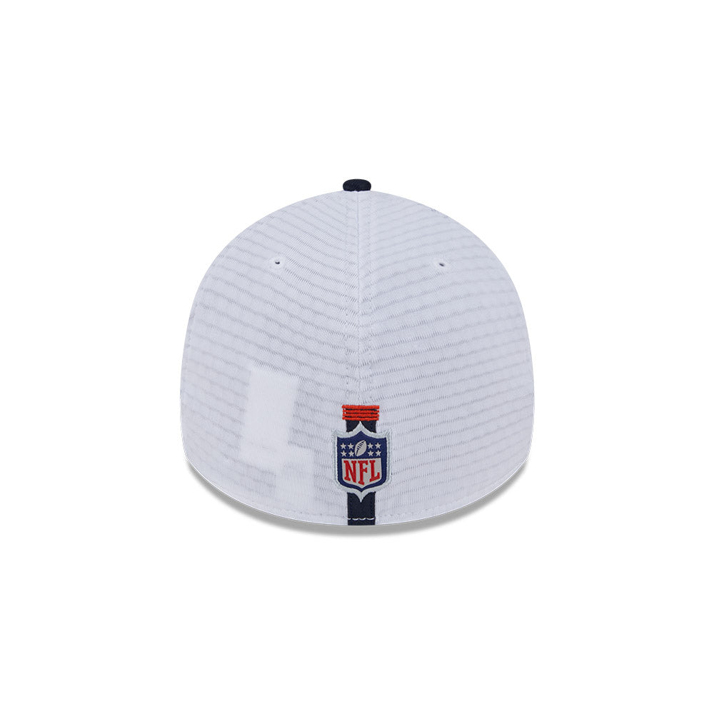 Chicago Bears 2024 New Era Training Camp 39THIRTY "B" Flex Fit Hat