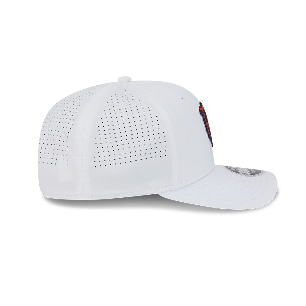 Chicago Bears New Era 9SEVENTY White Perform Stretch Snapback Hat