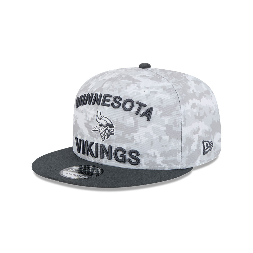 Minnesota Vikings New Era Arctic Camo/Graphite 2024 Salute To Service 9FIFTY Snapback Hat