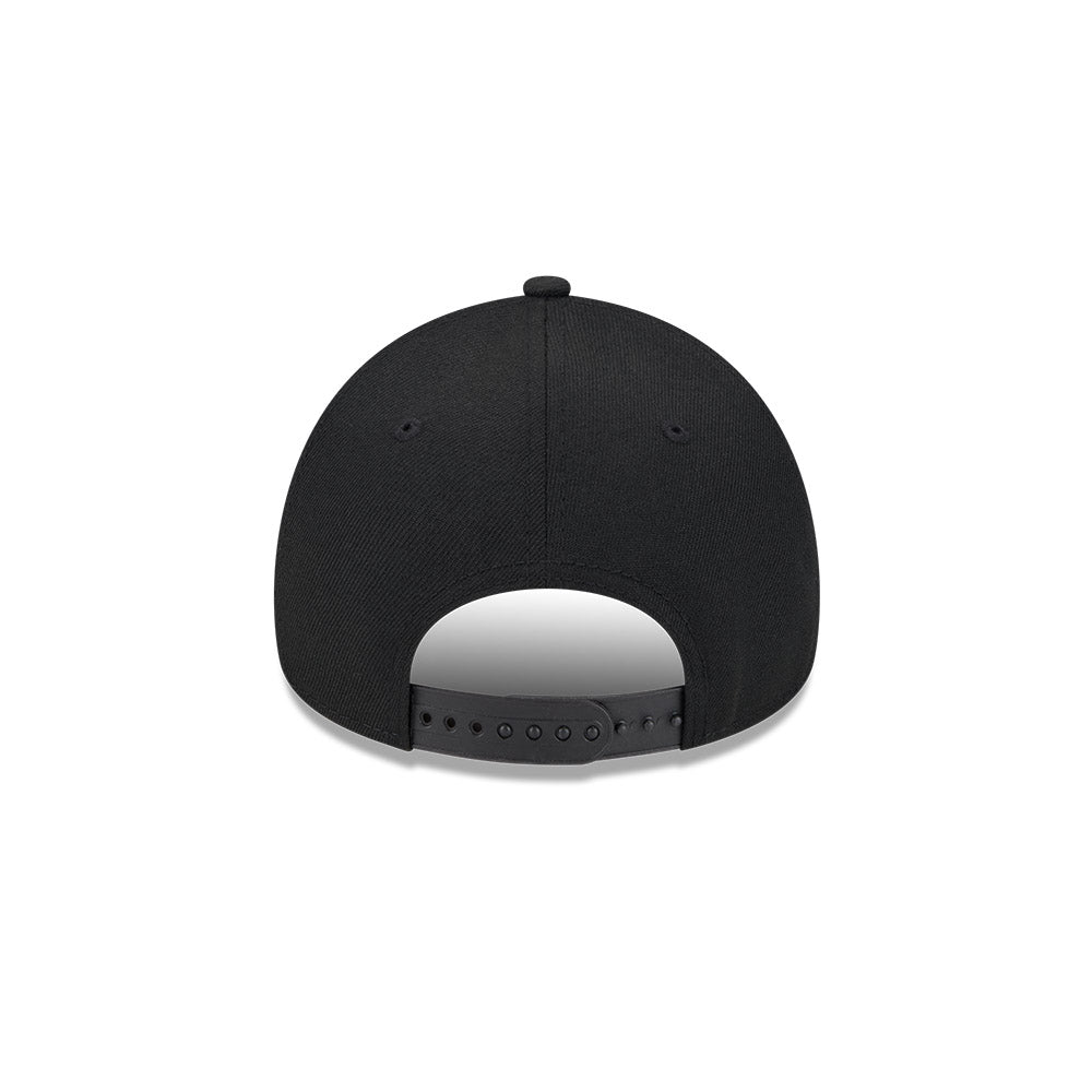 Chicago Bulls New Era 9FORTY Black A-Frame Adjustable Hat