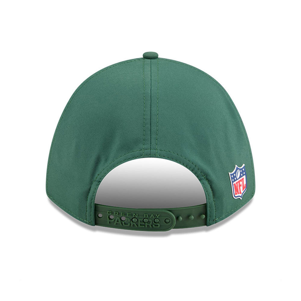 Green Bay Packers New Era 2025 Sideline 9FORTY M-Crown Adjustable Hat