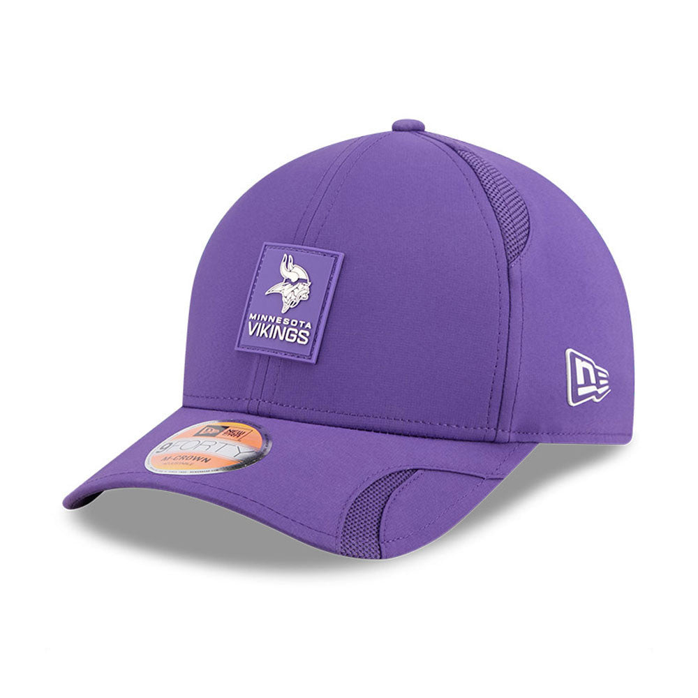 Minnesota Vikings New Era 2025 Sideline 9FORTY M-Crown Adjustable Hat