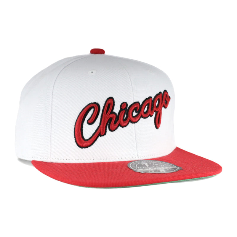 Chicago Bulls Mitchell & Ness Chicago Script White/Red Fitted Hat