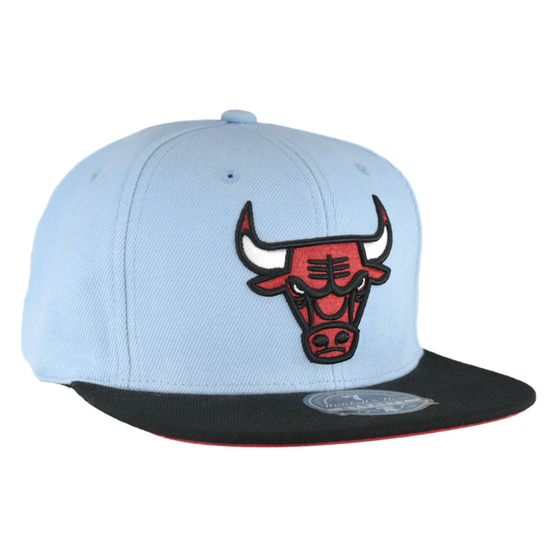 Chicago Bulls Mitchell & Ness Sky Blue/Black Fitted Hat