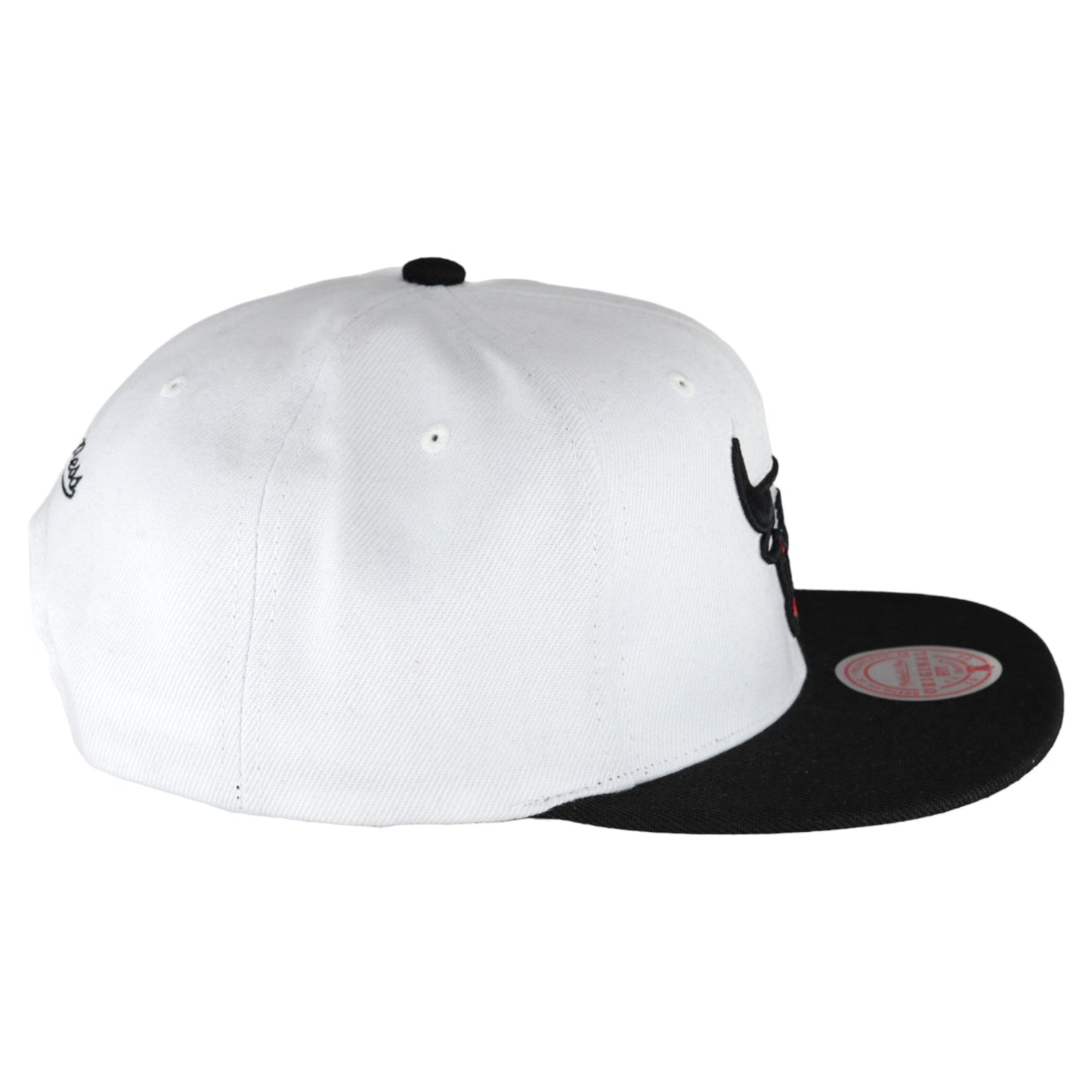 Chicago Bulls Mitchell & Ness White/Black Snapback Hat