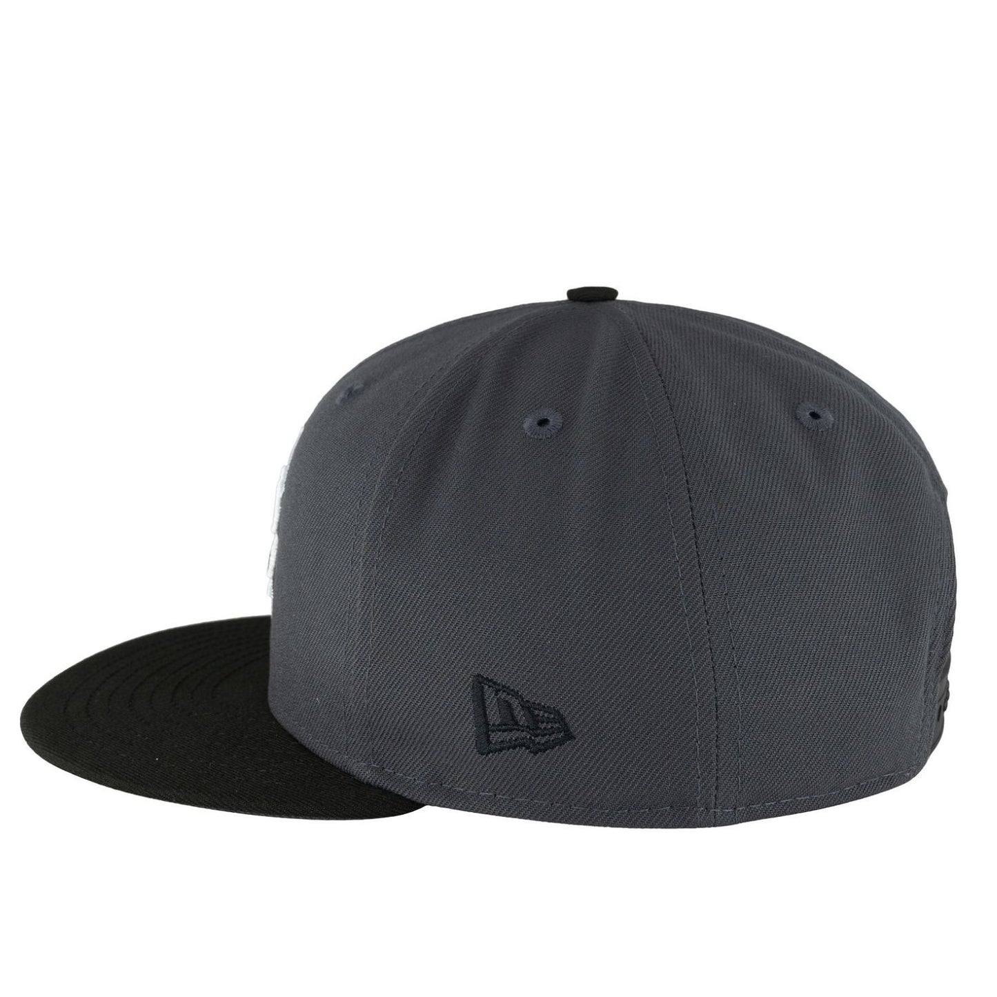 Chicago Cubs Graphite/Black New Era 9FIFTY Snapback Hat