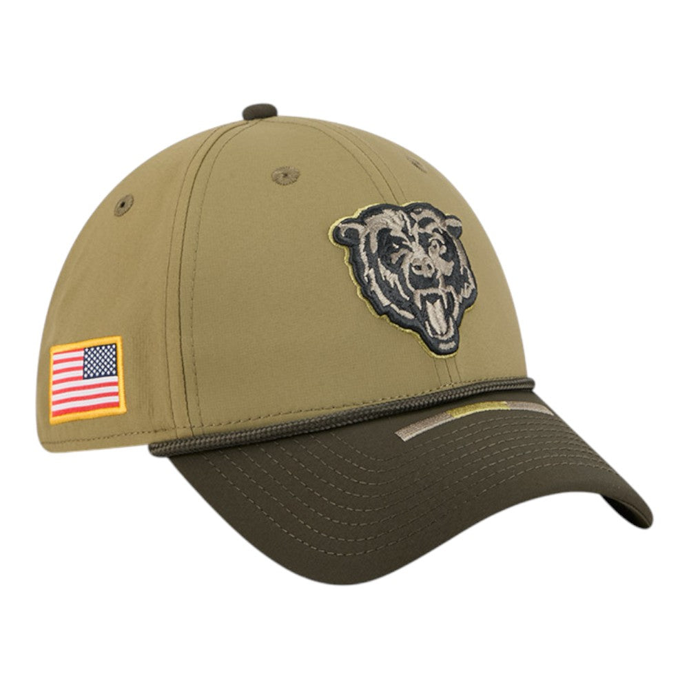 Chicago Bears 2025 Salute To Service New Era 39THIRTY Flex-Fit Hat