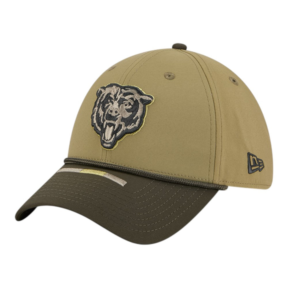 Chicago Bears 2025 Salute To Service New Era 39THIRTY Flex-Fit Hat