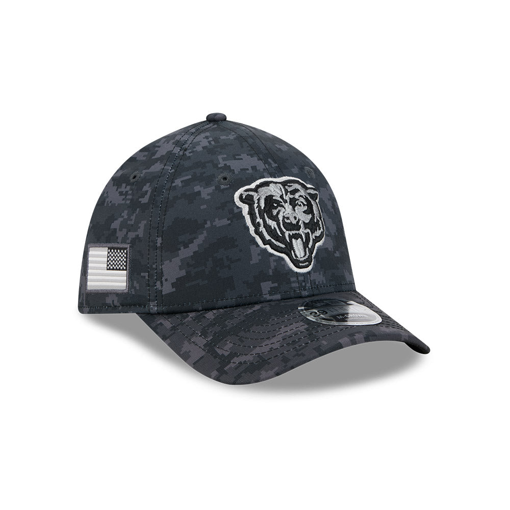 Chicago Bears New Era 2026 Salute To Service 39THIRTY M-Crown Stretch Hat