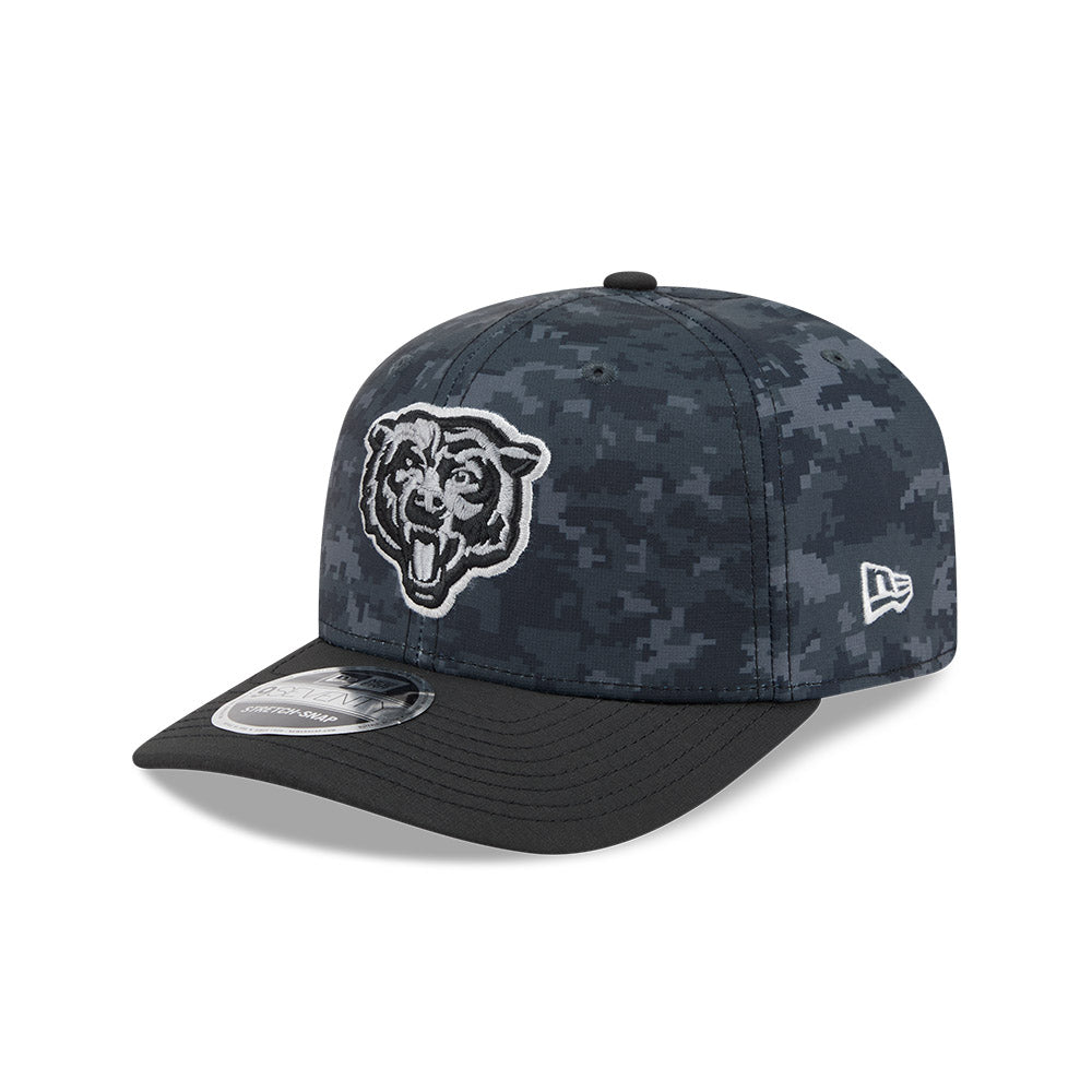 Chicago Bears New Era 2026 Salute To Service 9SEVENTY Stretch-Snap Adjustable Hat