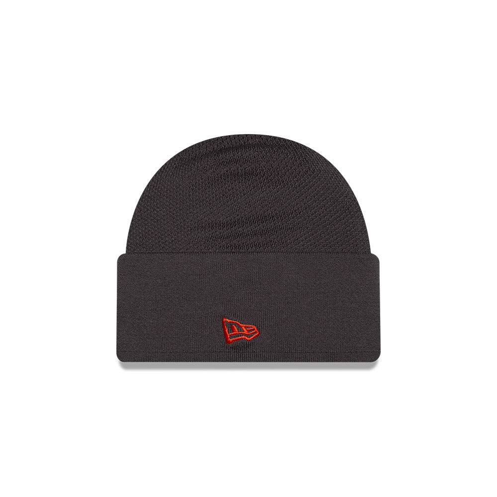 Chicago Bears New Era 2026 Sideline B Skully Knit Hat