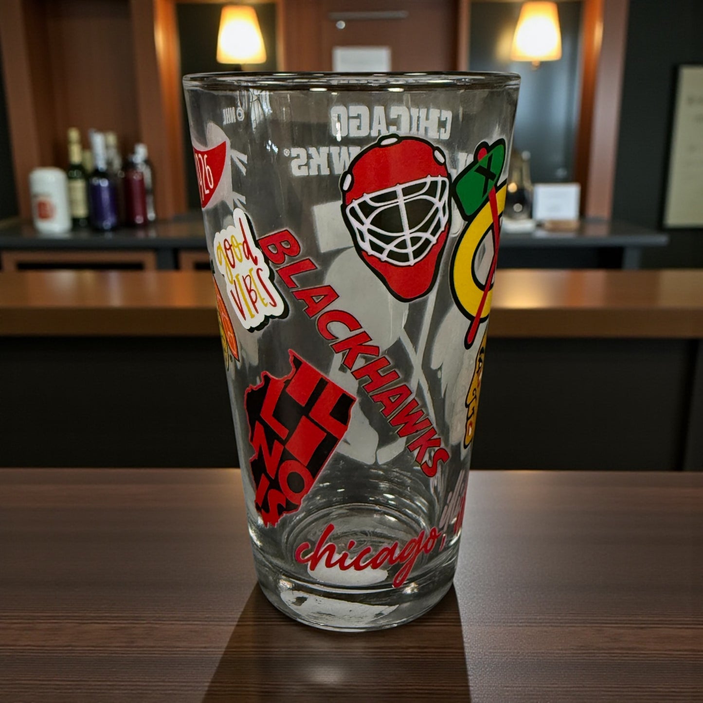 Chicago Blackhawks 16 oz. Native Design Pint Glass