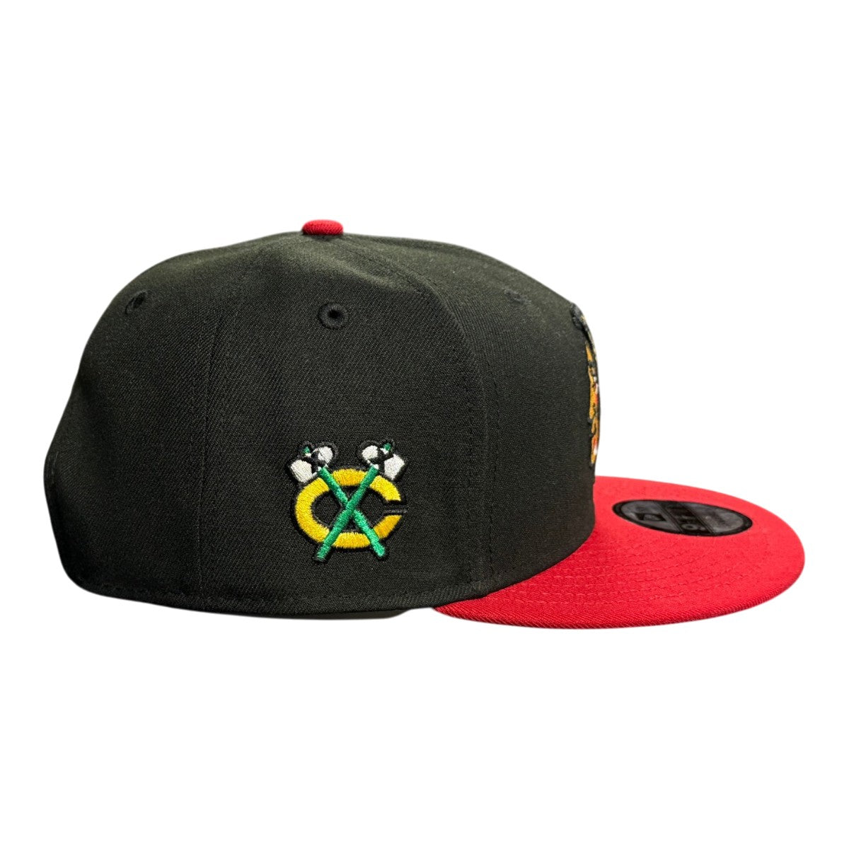 Chicago Blackhawks Black/Red Two Toned New ERa 9FIFTY Snapback Hat