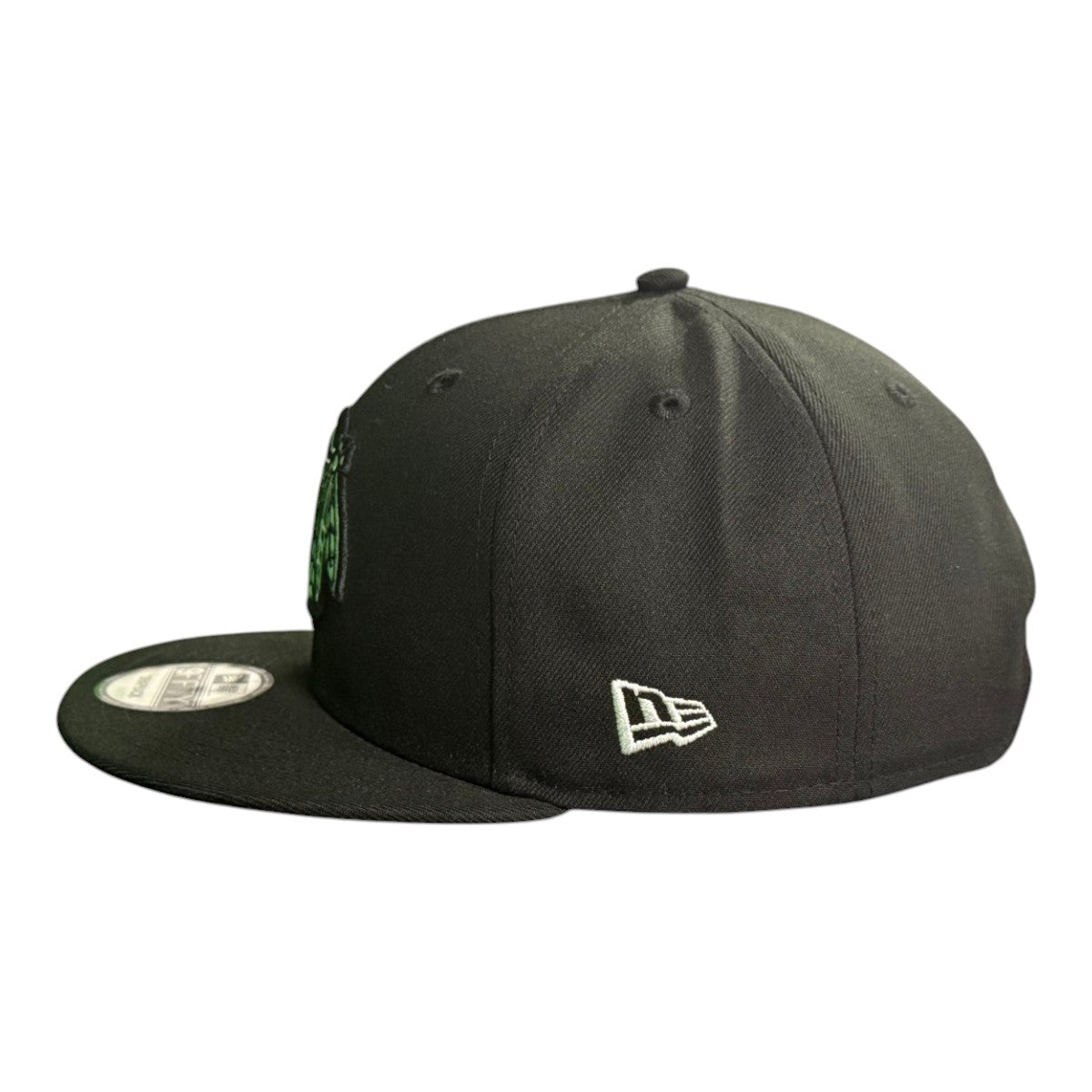 Chicago Blackhawks New Era Black White 9FIFTY Snapback Hat