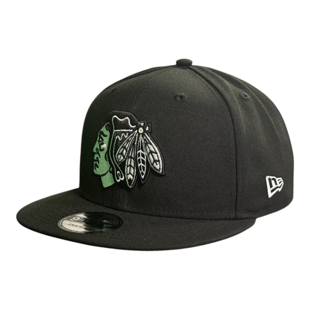 Chicago Blackhawks New Era Black White 9FIFTY Snapback Hat