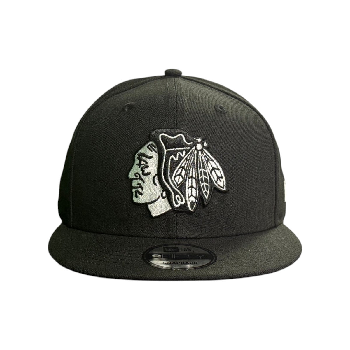 Chicago Blackhawks New Era Black White 9FIFTY Snapback Hat