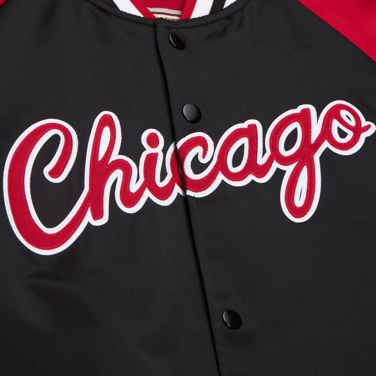 Chicago Bulls Mitchell & Ness Double Clutch Satin Jacket – Clark