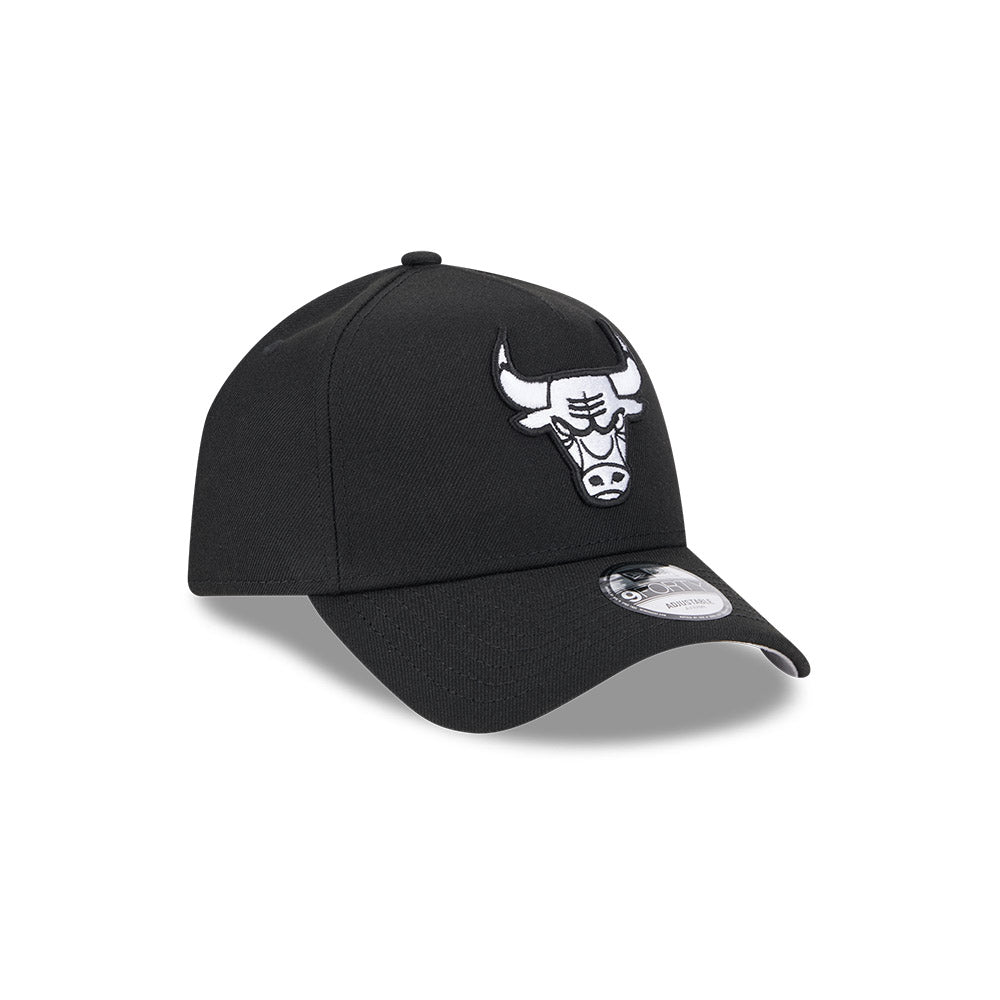 Chicago Bulls New Era 9FORTY A-Frame Black/White Adjustable Hat