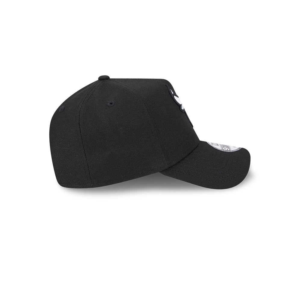 【海外限定】NEW ERA CHICAGO BULLS A-Frame 黒×白 Chicago Bulls New Era 9FORTY A-Frame Black/White Adjustable Hat