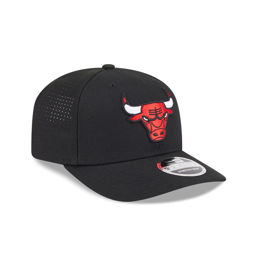 Chicago Bulls New Era 9SEVENTY Black EG Performance Stretch-Snap Adjustable Hat