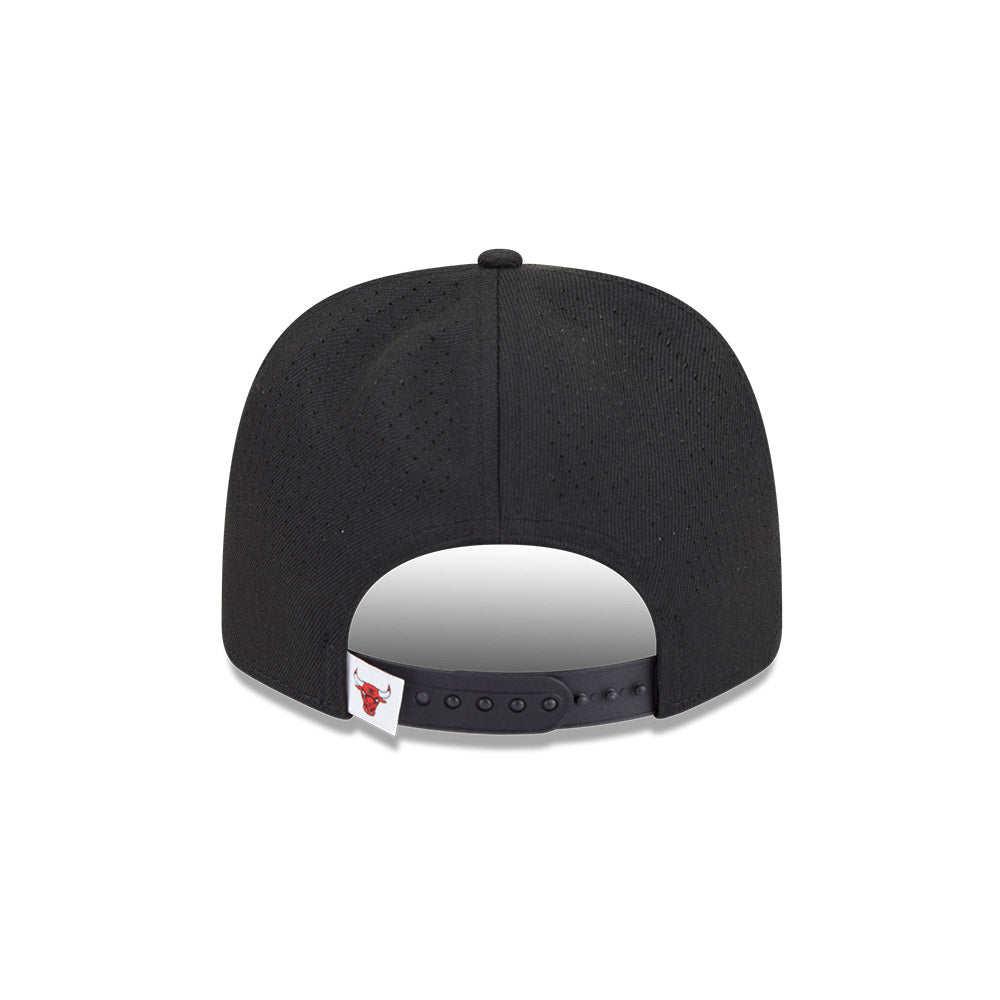 Chicago Bulls New Era 9SEVENTY Black EG Performance Stretch-Snap Adjustable Hat