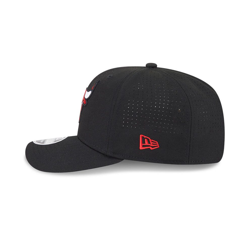 Chicago Bulls New Era 9SEVENTY Black EG Performance Stretch-Snap Adjustable Hat