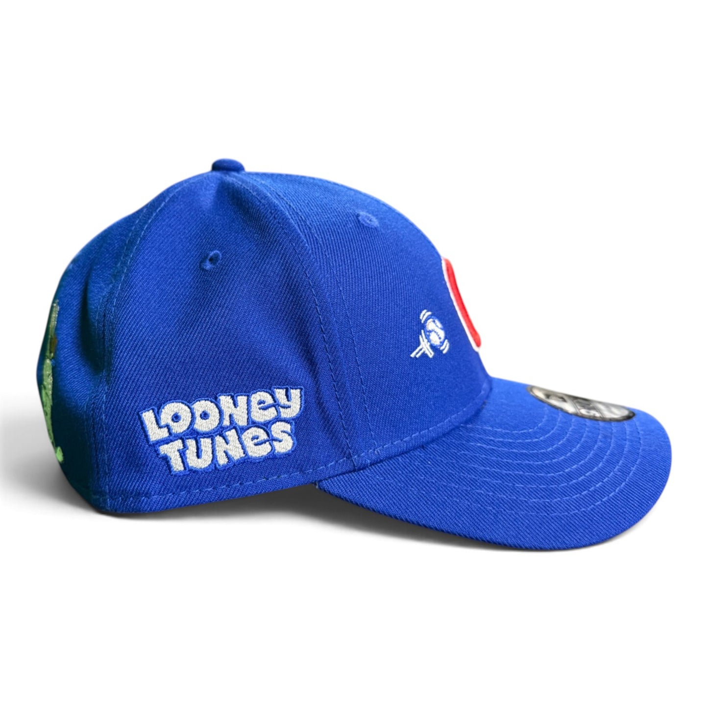 Chicago Cubs Looney Tunes New Era 9FORTY Adjustable Youth Hat