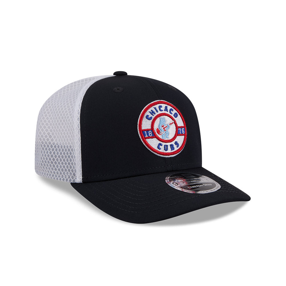 Chicago Cubs New Era 9SEVENTY Rock Bear Active Mesh Snapback Hat