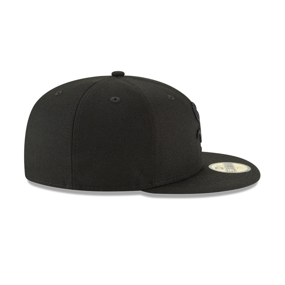 Chicago White Sox New Era Pitch Black 59FIFTY Fitted Hat
