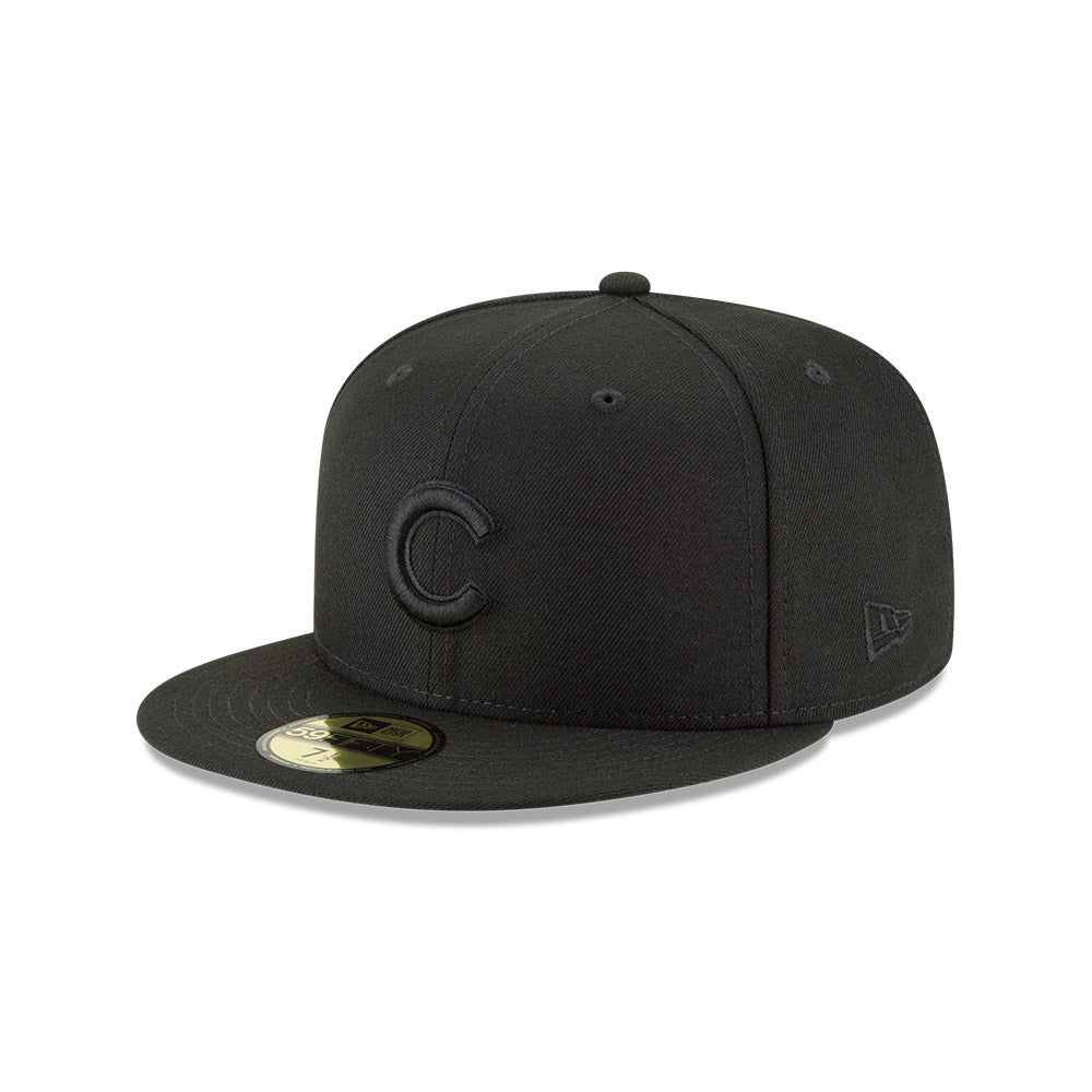 Chicago Cubs New Era Pitch Black 59FIFTY Fitted Hat