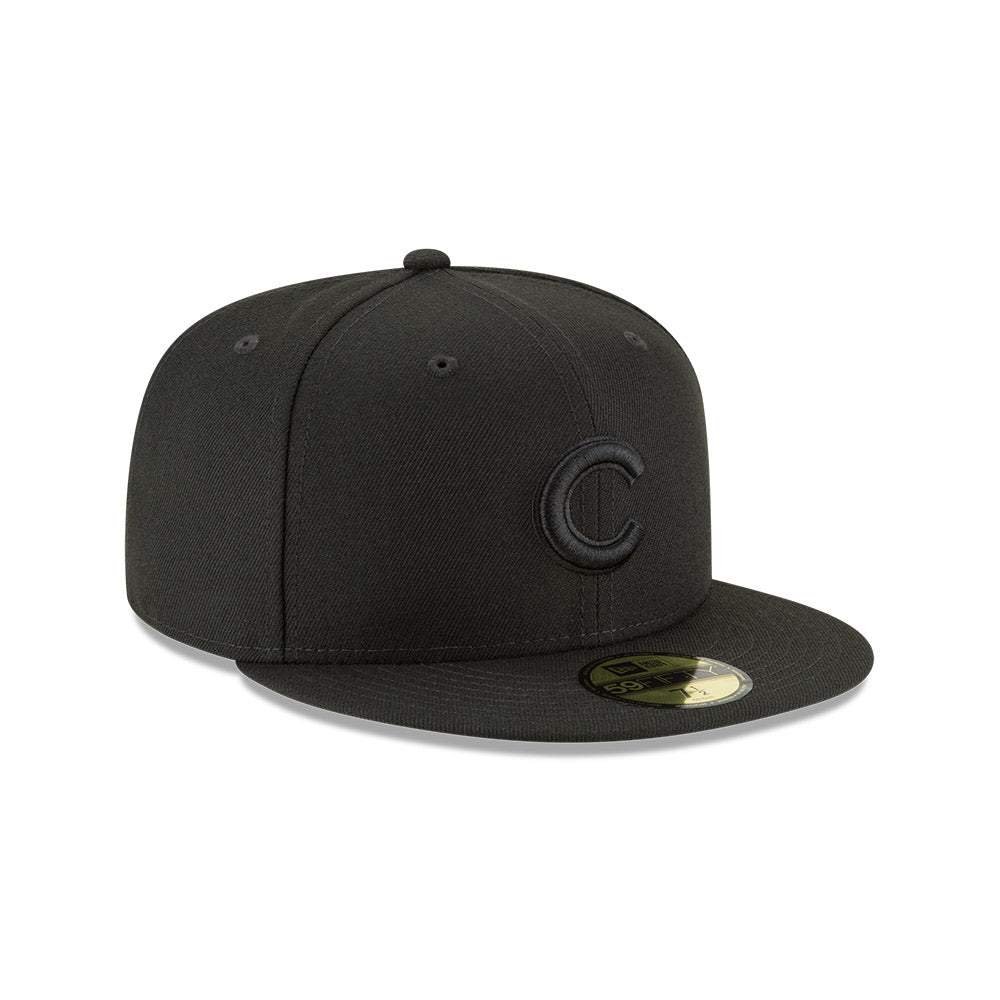 Chicago Cubs New Era Pitch Black 59FIFTY Fitted Hat
