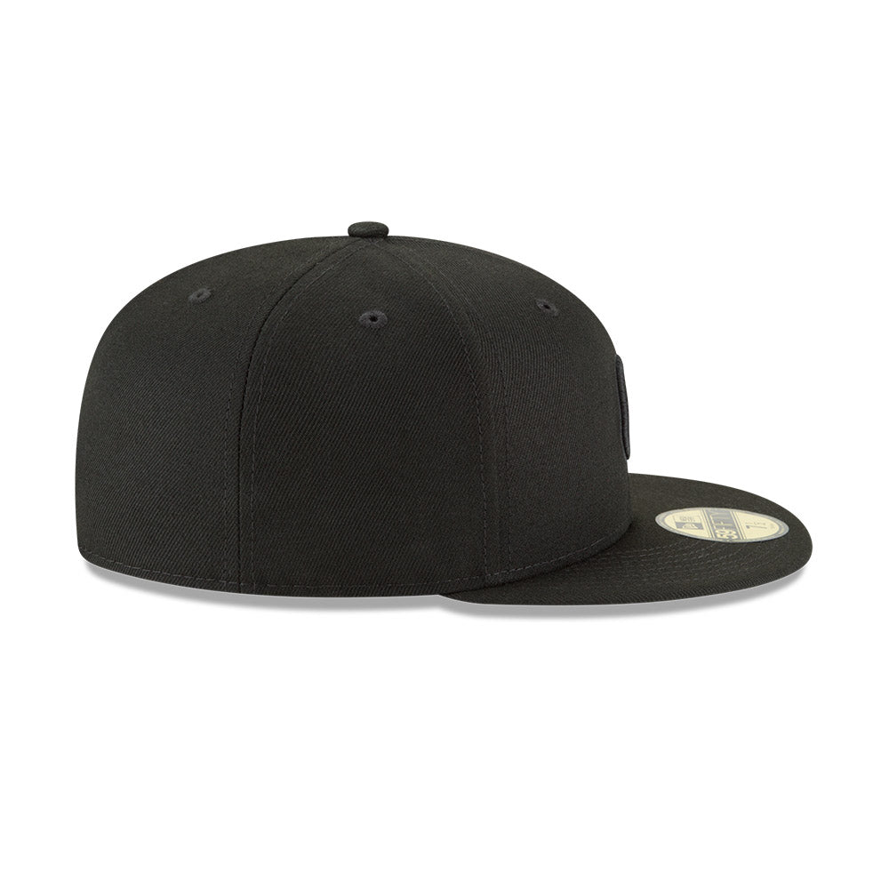 Chicago Cubs New Era Pitch Black 59FIFTY Fitted Hat – Clark Street Sports
