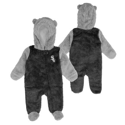Chicago White Sox Fans. Is It Just Me?! Onesie (NB-18M) or Toddler Tee (2T-4T) 2T