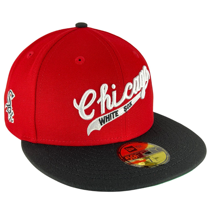 Chicago Bulls SCRIPT-STRIPE SNAPBACK Black Hat by New Era