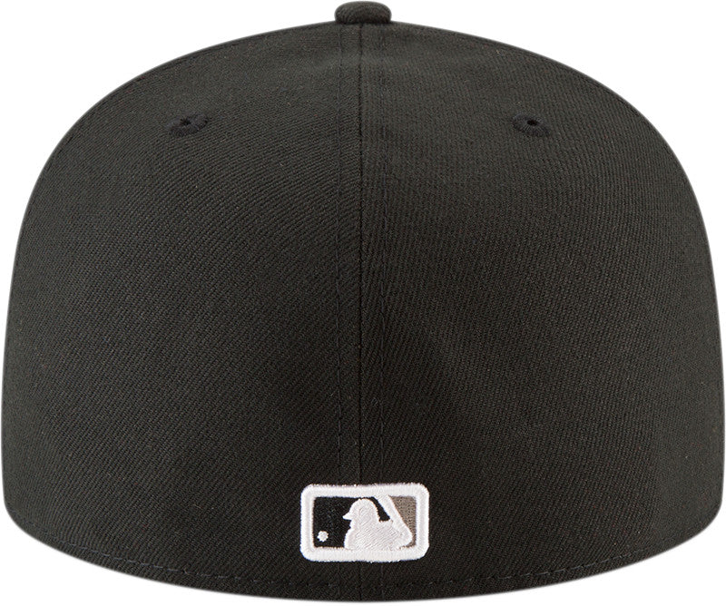 Black fitted flat bill 2025 hats