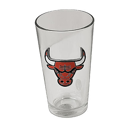 Chicago Bulls 16 oz. Pint Glass with Metal Logo Emblem