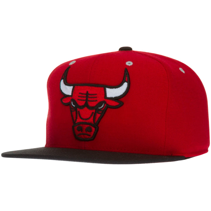 Chicago Bulls Red and Black Angry Bull Logo Fitted Flat Bill Hat